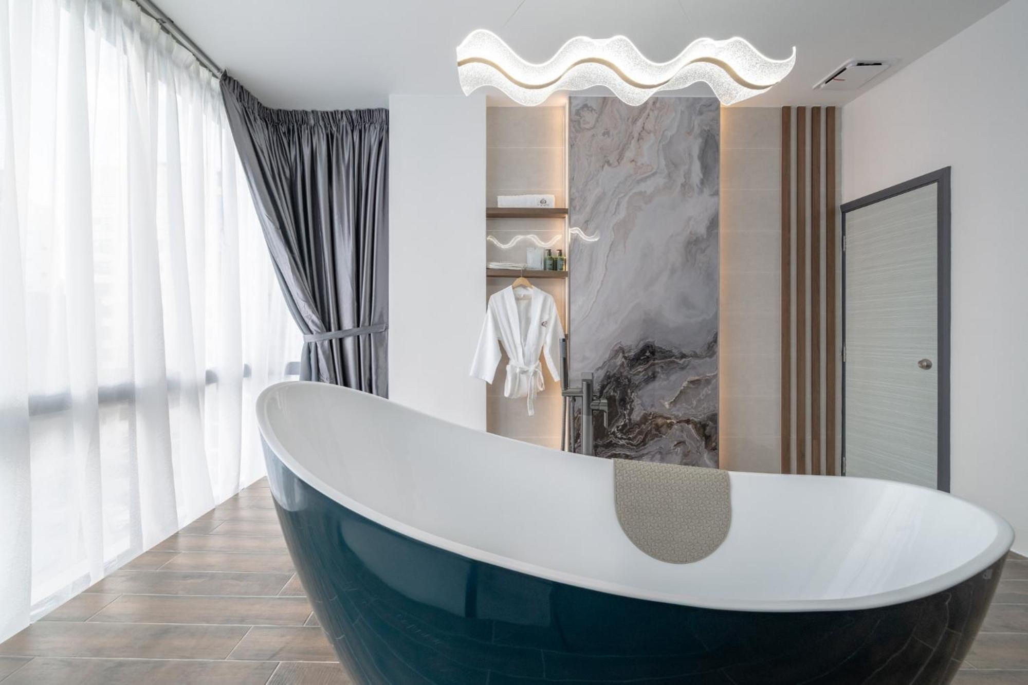 Saturn Hotel จอร์จทาวน์ ภายนอก รูปภาพ